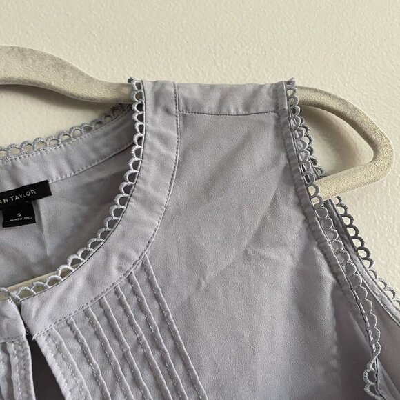 Ann Taylor Women SZ S Gray Sleeveless Sewn Pleated Neckline Blouse - Picture 3 of 7